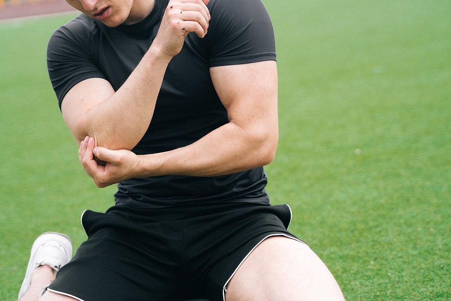 popping sound in shoulder when doing push ups